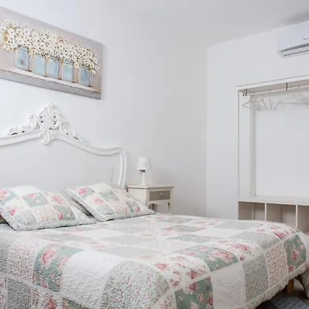 Maison La Mitra - Dimore Partenopee Bed & Breakfast 2*