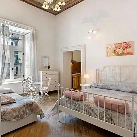 Bed & Breakfast Maison La Mitra - Dimore Partenopee Neapol
