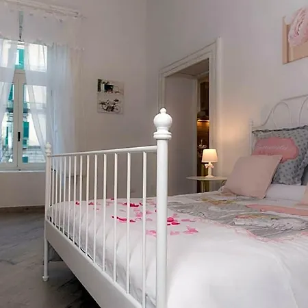 Maison La Mitra - Dimore Partenopee Bed & Breakfast