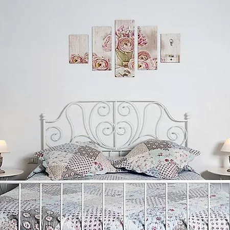 Bed & Breakfast Maison La Mitra - Dimore Partenopee 4*