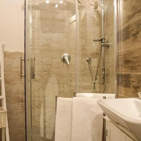 Maison La Mitra - Dimore Partenopee Bed & Breakfast Neapol