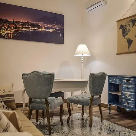 Maison La Mitra - Dimore Partenopee Alojamento de Acomodação e Pequeno-almoço 2*