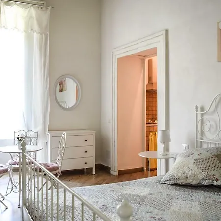 Bed & Breakfast Maison La Mitra - Dimore Partenopee