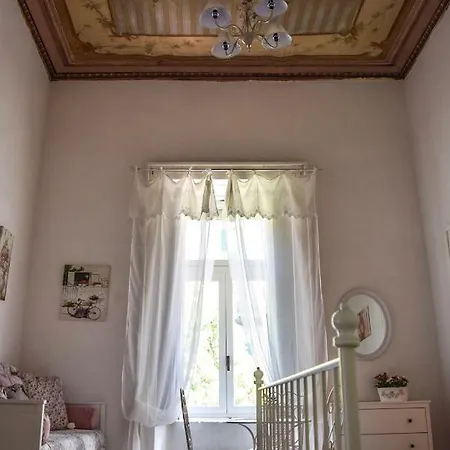 Maison La Mitra - Dimore Partenopee 4*