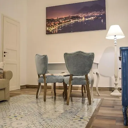 Maison La Mitra - Dimore Partenopee Bed & Breakfast 4*