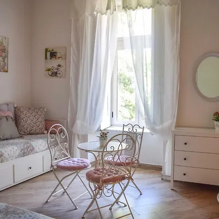 Maison La Mitra - Dimore Partenopee 2* Nápoles