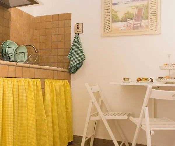 Maison La Mitra - Dimore Partenopee Bed & Breakfast 4*