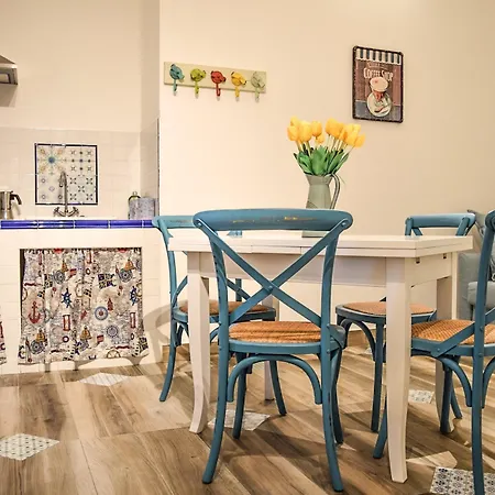 فندق مبيت وإفطار Maison La Mitra - Dimore Partenopee نابولي