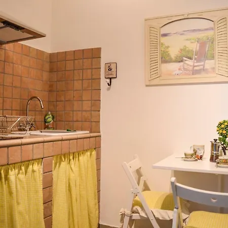 فندق مبيت وإفطار Maison La Mitra - Dimore Partenopee 4*